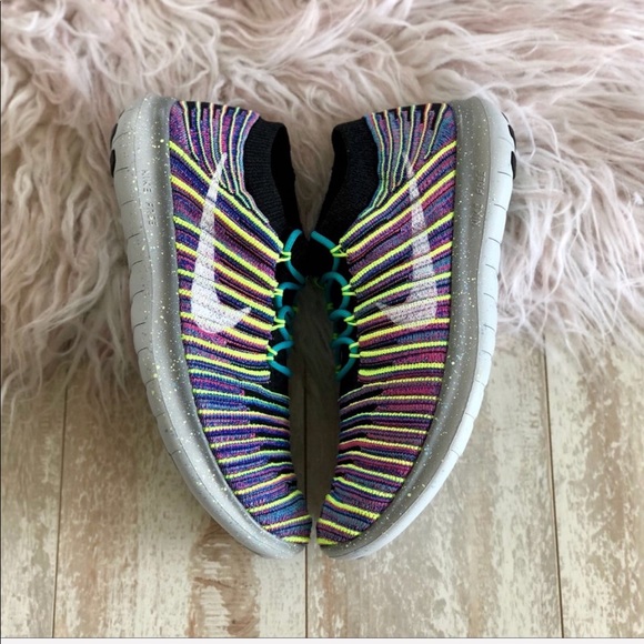 NWT Nike Free RN motion Flyknit - Picture 5 of 8